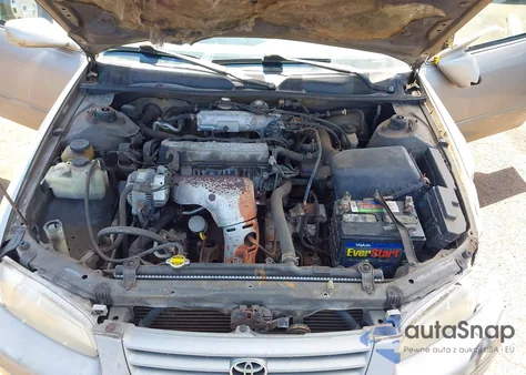 1999 Toyota Camry Ce from USA, damaged, VIN 4T1BG22K0XU602636